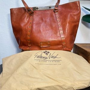 Patricia Nash Genuine Italian Leather bag. Pre-owned.
